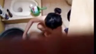 에 배치 쎅스 야동 바닥의 카메라 및 찔려 죽은 여자 딜