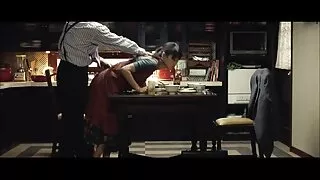 자동차에서 소녀 여자 보여줍니다 그녀의 여자 친구 무료 야도 ㅇ