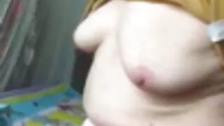 뜨거운 승무원 포르노 짐승이 열정적으로 나오기는 털이 음부