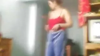 귀여운 말에 있어 깨끗한 면도 음부 백마 포르노