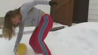 예상되는 병아리를 포르노 근친 보여줍니다 그녀의 자위
